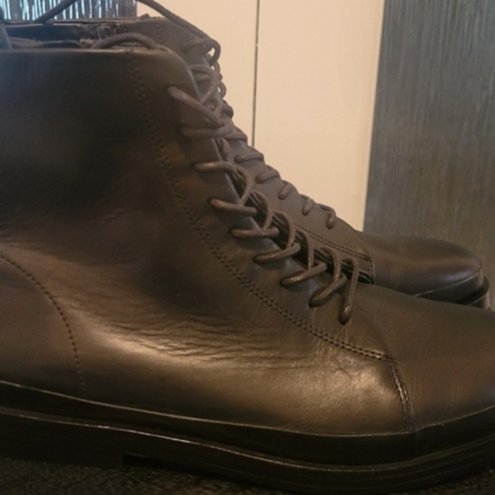 Vince Black Leather Lace-Up Ankle Boots - Picture 5 of 5